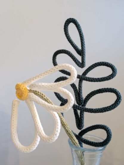 Knitted Wire Art Flowers - Image 8